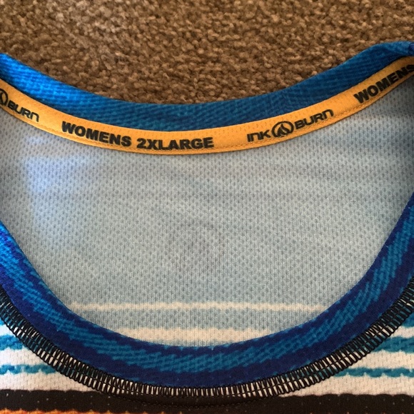 Serape tee shirt - Picture 2 of 2